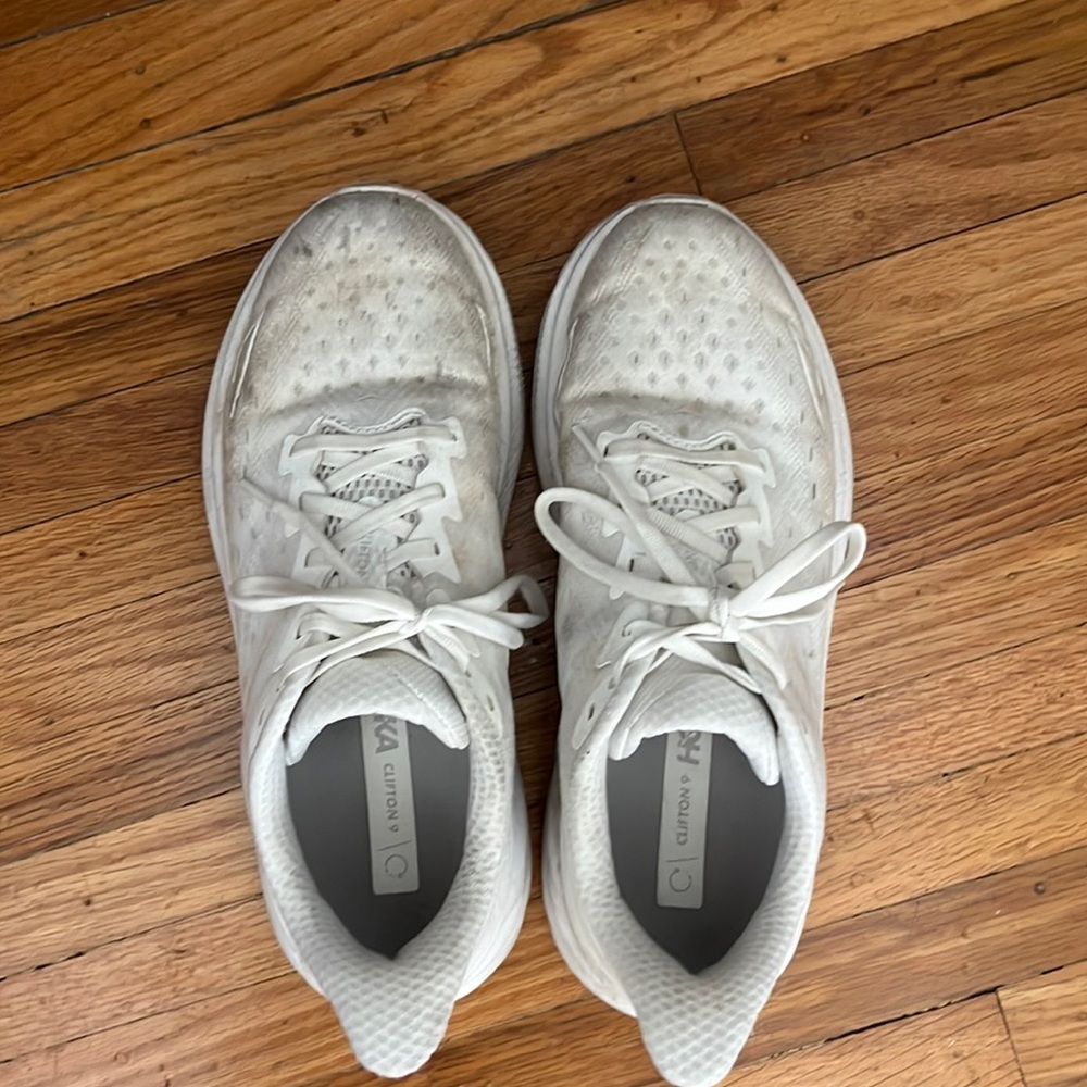 Hoka Clifton 9
